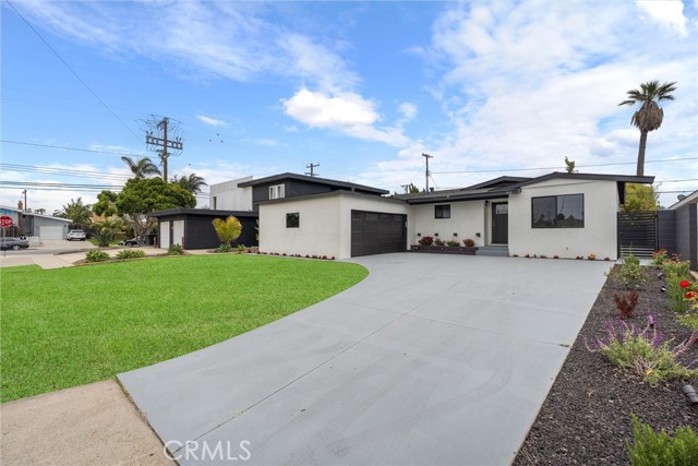 1792 Crestmont Place, Costa Mesa CA: https://media.crmls.org/medias/1445d002-dabf-4f03-87da-828737deac47.jpg