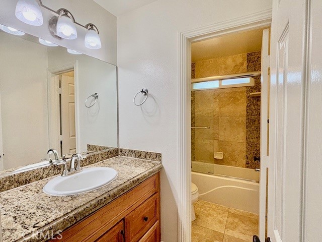 Detail Gallery Image 10 of 23 For 2558 Orange Ave #G,  Costa Mesa,  CA 92627 - 3 Beds | 2/1 Baths