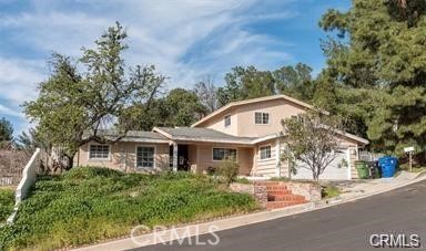 Detail Gallery Image 1 of 11 For 12635 Dorina Pl, Granada Hills,  CA 91344 - 5 Beds | 2/1 Baths