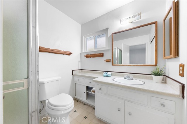 property-img