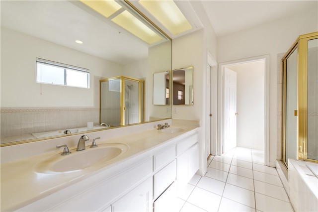 326 Genoa, Arcadia CA: https://media.crmls.org/medias/144754b3-1ae6-472c-b23b-401f1a303e18.jpg