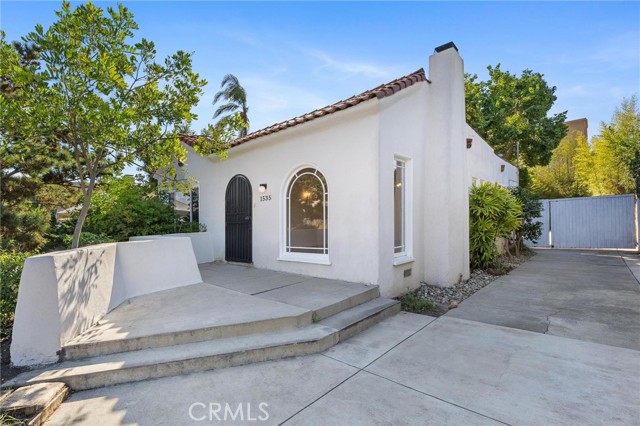 MLS# OC23216093