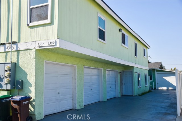 Detail Gallery Image 1 of 25 For 1307 W Palmyra Ave #C,  Orange,  CA 92868 - 3 Beds | 2 Baths