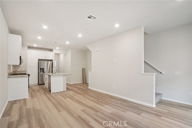 Detail Gallery Image 7 of 32 For 1551 Stratus Dr, Pomona,  CA 91768 - 3 Beds | 3 Baths