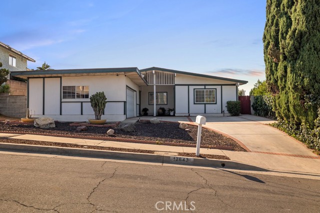 12643 Garber, Los Angeles CA: https://media.crmls.org/medias/144b002d-5110-487d-aacb-fb83e0c4246b.jpg