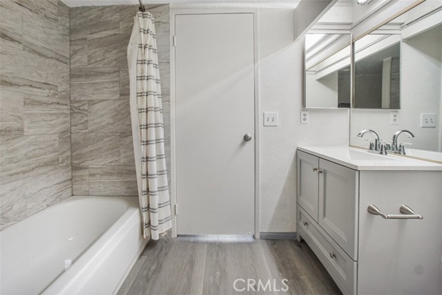 2220 E Chapman Avenue, Fullerton CA: https://media.crmls.org/medias/144c08b7-f464-422f-b51b-b851a4a52315.jpg