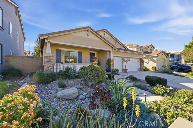 Detail Gallery Image 4 of 50 For 13747 Robinbrook Ct, Corona,  CA 92880 - 4 Beds | 2/1 Baths