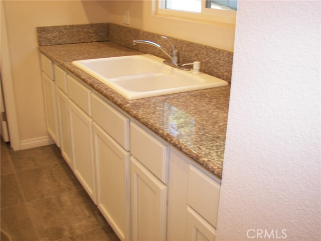 24977 Crest Forest Drive, Crestline CA: https://media.crmls.org/medias/144d8fe5-2054-4399-94e6-dac8b39ae200.jpg