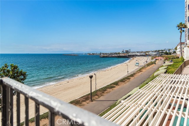 565 Esplanade, Redondo Beach, California 90277, 1 Bedroom Bedrooms, ,1 BathroomBathrooms,Residential,Sold,Esplanade,PV17218278