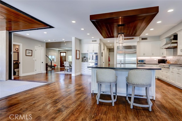 1833 8th Street, Manhattan Beach CA: https://media.crmls.org/medias/144eb99c-1f74-41a1-a93e-da4541506fc4.jpg