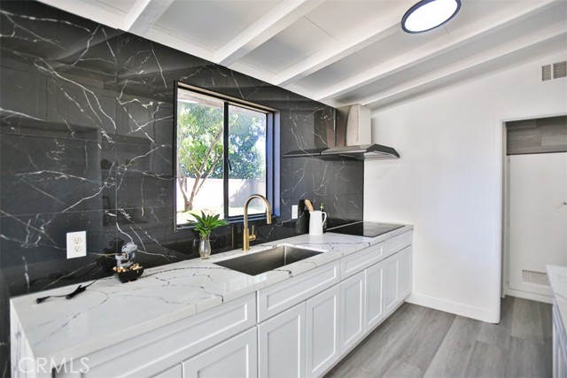 Detail Gallery Image 16 of 37 For 2540 W Picadilly Way, Anaheim,  CA 92801 - 3 Beds | 1/1 Baths