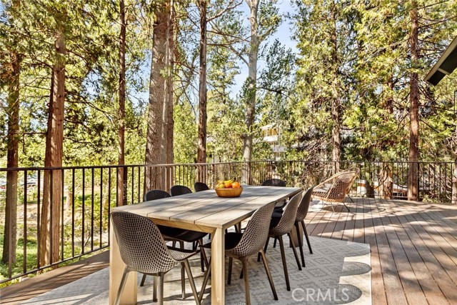 Detail Gallery Image 5 of 31 For 27643 W Shore Rd #5,  Lake Arrowhead,  CA 92352 - 4 Beds | 3/1 Baths