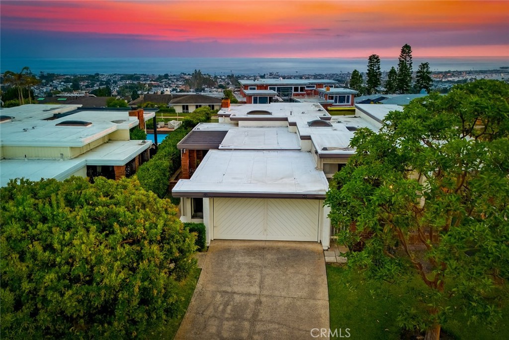 144f615a B768 43d8 8a0b 5d318e4f8dc7