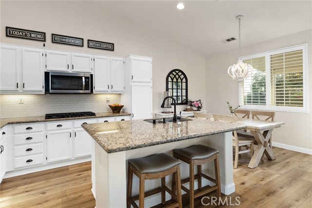 7476 Sequoia Lane, Highland CA: https://media.crmls.org/medias/14511a54-ba57-4359-859e-36e5b3b340ea.jpg