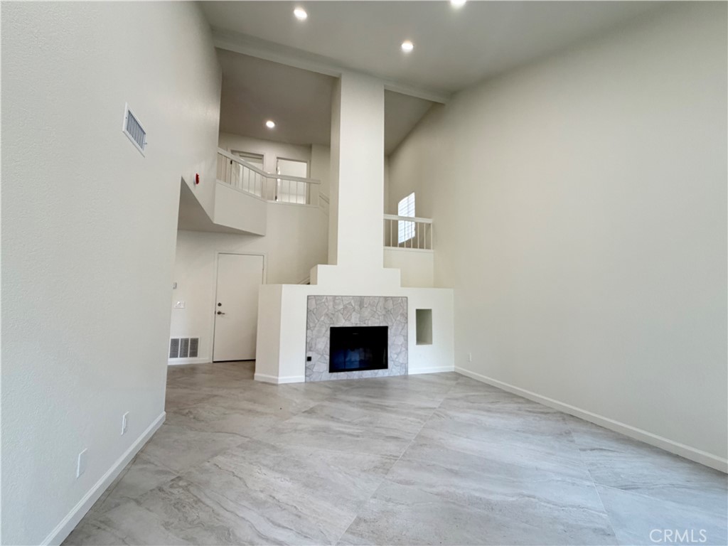 MLS #OC25268202 image #5