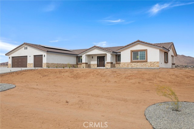 16925 Nanticoke Road, Apple Valley CA: https://media.crmls.org/medias/1451c3b5-ebf4-4fc4-9b3b-960c0e9536cf.jpg