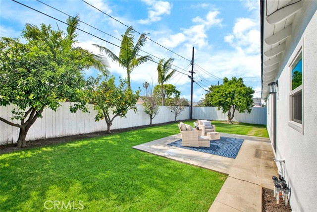 Detail Gallery Image 29 of 29 For 17391 Jefferson Ln, Huntington Beach,  CA 92647 - 3 Beds | 2 Baths