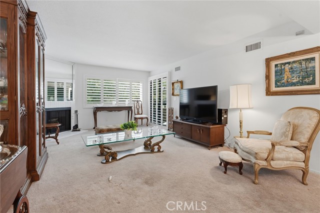 21650 Burbank, 203 photo 10