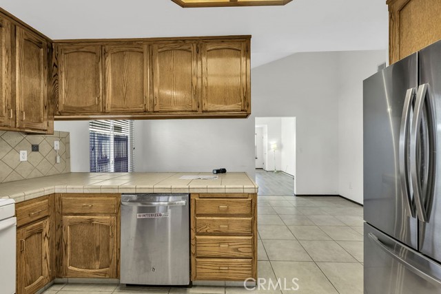 Detail Gallery Image 3 of 42 For 604 E Wilson, Ridgecrest,  CA 93555 - 4 Beds | 2 Baths