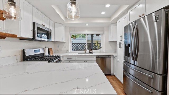 Detail Gallery Image 11 of 39 For 1761 Forum Way #D,  Corona,  CA 92881 - 3 Beds | 2/1 Baths