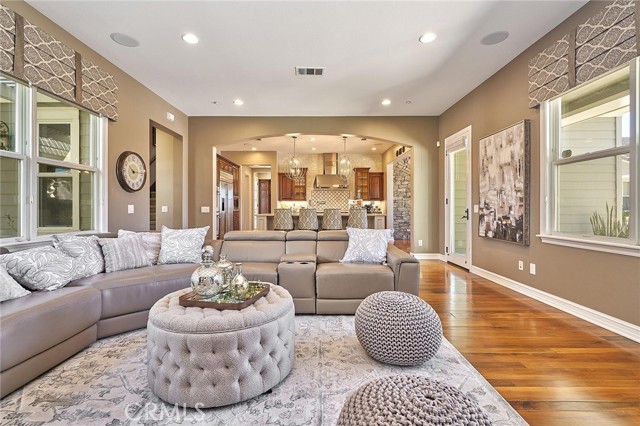 Detail Gallery Image 19 of 74 For 19072 Green Oaks Rd, Yorba Linda,  CA 92886 - 6 Beds | 7/1 Baths