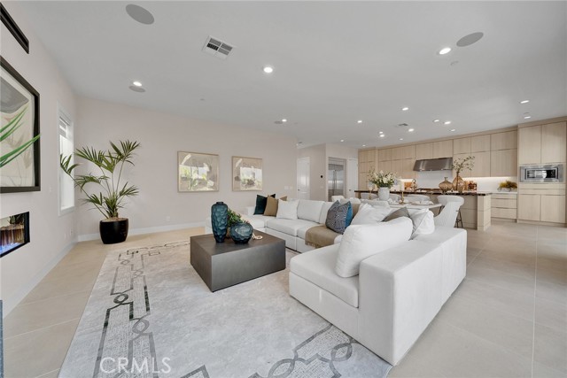 Detail Gallery Image 14 of 53 For 121 Mulberry, Lake Forest,  CA 92630 - 5 Beds | 5 Baths