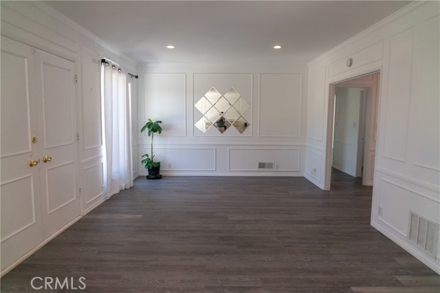 14356 Greenleaf Street, Sherman Oaks CA: https://media.crmls.org/medias/1456237d-5c43-44b2-9e43-e465adf5a9fd.jpg
