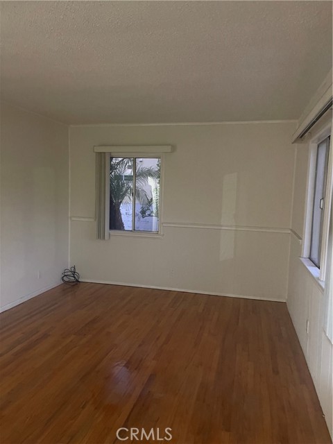 10920 Aletta Avenue, Culver City CA: https://media.crmls.org/medias/14562381-d203-4c70-a289-f50ff32f2e19.jpg