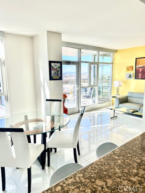 Detail Gallery Image 10 of 47 For 400 W Ocean Bld #2004,  Long Beach,  CA 90802 - 2 Beds | 2 Baths