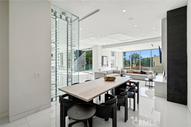Detail Gallery Image 16 of 64 For 9459 Beverly Crest Dr, Beverly Hills,  CA 90210 - 5 Beds | 7 Baths