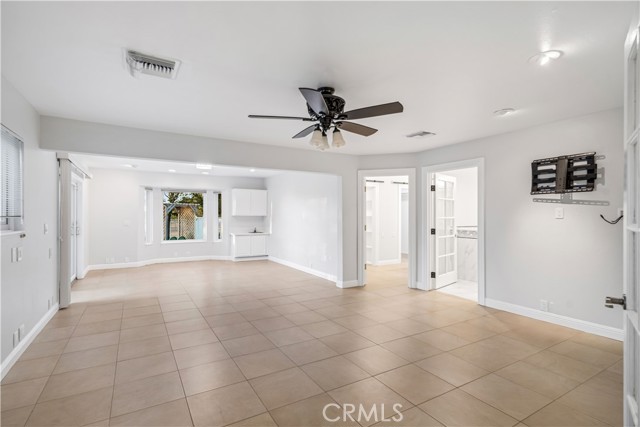 Detail Gallery Image 24 of 74 For 2755 W Avenue, Palmdale,  CA 93551 - 5 Beds | 3/1 Baths