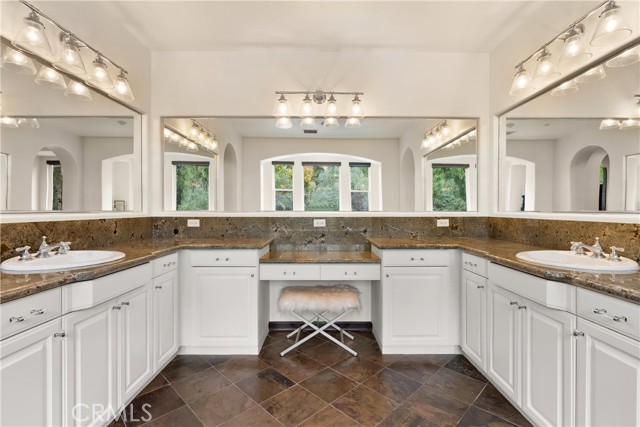 21 Calle Vista Del Sol, San Clemente CA: https://media.crmls.org/medias/1456ea6e-fd7c-42bb-a7cd-4b0e3cccda6a.jpg