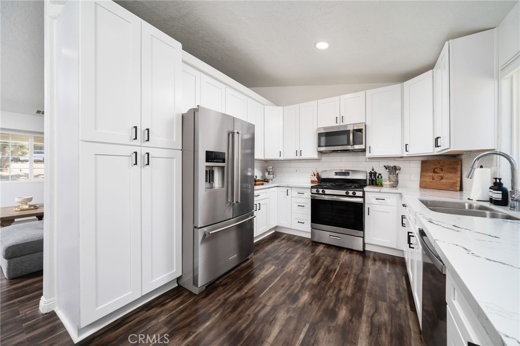 MLS #OC25265495 image #15