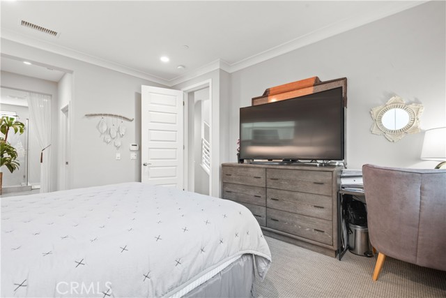 920 E Santa Ana Street, Anaheim CA: https://media.crmls.org/medias/1457ddd6-254e-4e3c-90b9-f82e48f1b600.jpg