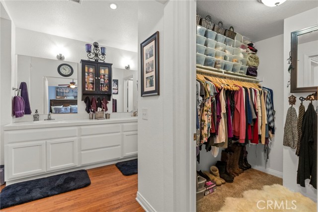 1458160f E5ef 46c7 A5aa Feb725525a2e