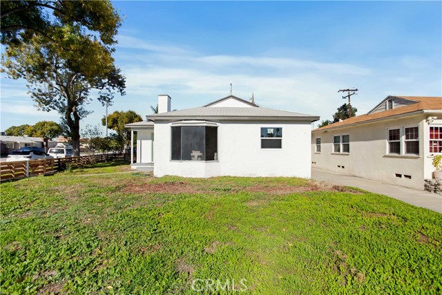 Detail Gallery Image 1 of 27 For 5201 Anahurst, South Gate,  CA 90280 - 3 Beds | 2 Baths