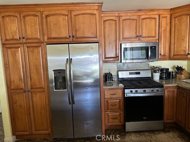 Detail Gallery Image 5 of 9 For 3967 Goodwin, Simi Valley,  CA 93063 - 4 Beds | 3 Baths