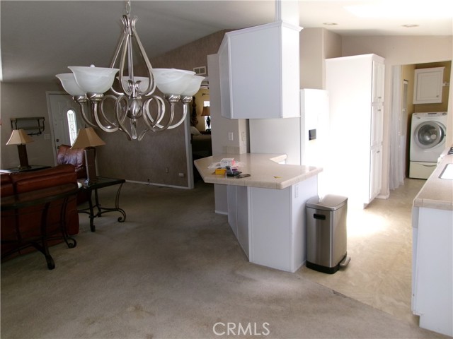 Detail Gallery Image 30 of 61 For 13983 Silver Lake Pl, Victorville,  CA 92395 - 3 Beds | 2 Baths