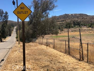 Detail Gallery Image 10 of 19 For 27475 Cornell, Hemet,  CA 92544 - – Beds | – Baths