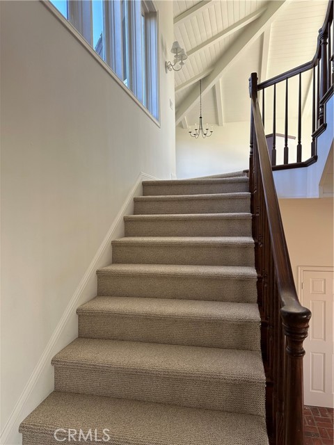 Detail Gallery Image 20 of 31 For 900 Kings, Newport Beach,  CA 92663 - 5 Beds | 3/1 Baths