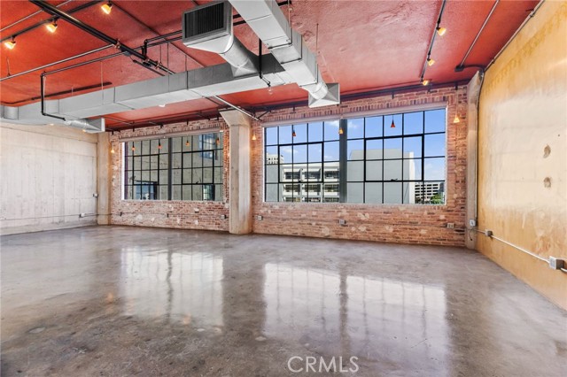 Detail Gallery Image 12 of 43 For 315 E 8th, Los Angeles,  CA 90014 - 2 Beds | 2 Baths