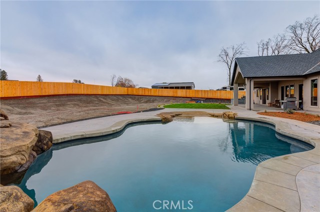 461 Tigertail, Paradise CA: https://media.crmls.org/medias/145bc12b-b0b3-4e68-b673-2787a4465184.jpg