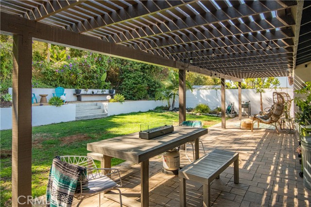 4031 Rousseau Lane, Palos Verdes Peninsula, California 90274, 3 Bedrooms Bedrooms, ,2 BathroomsBathrooms,Residential,Sold,Rousseau,PV22183505