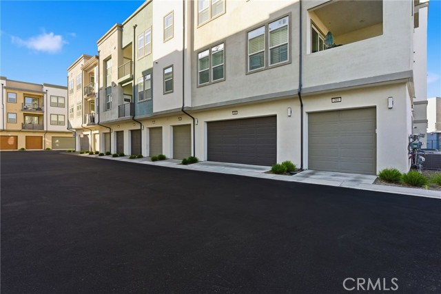 Detail Gallery Image 33 of 46 For 27410 N Merlin Pl #101,  Valencia,  CA 91381 - 2 Beds | 2 Baths