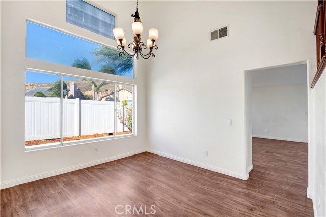 624 Linden Circle, Corona CA: https://media.crmls.org/medias/145d91b8-78cd-4213-8a8b-2a8e1624d7f8.jpg