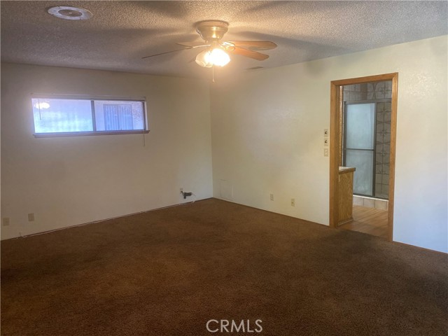 17870 Sage Hen Road, Victorville CA: https://media.crmls.org/medias/145f72c3-8170-4b41-97a2-996af77f0d35.jpg