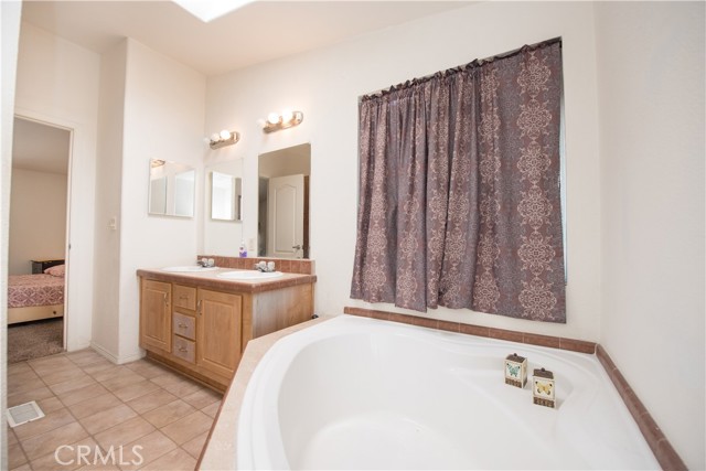 Detail Gallery Image 17 of 37 For 31491 Allen Ave, Homeland,  CA 92548 - 3 Beds | 2 Baths