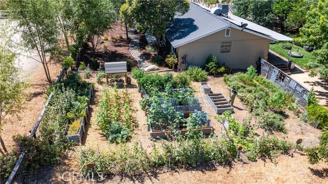 4225 Farousse Way, Paso Robles CA: https://media.crmls.org/medias/14603e33-b0d8-4009-b78a-723cbfe29b94.jpg