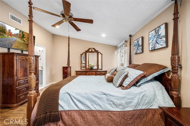 High ceilings provide better natural light.