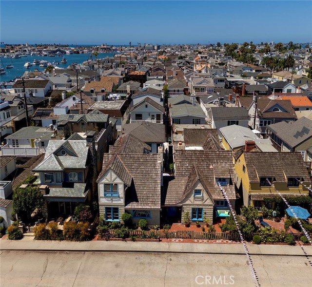 Detail Gallery Image 2 of 74 For 115 Apolena Ave, Newport Beach,  CA 92662 - 8 Beds | 6 Baths